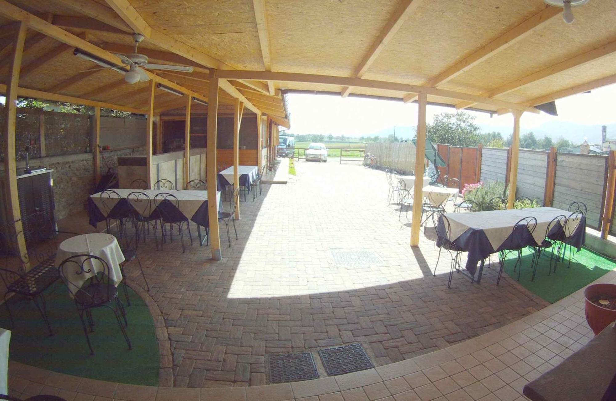 Locanda Dl'Angel Villar San Costanzo Exterior foto